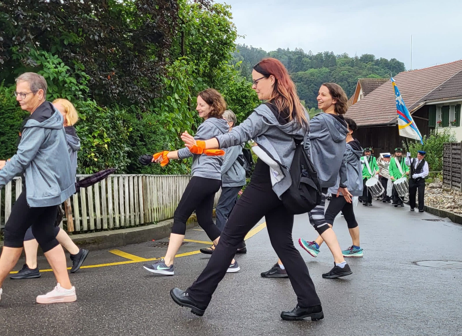 Der Aerobic Verein Schafisheim am Jugendfest-Umzug
